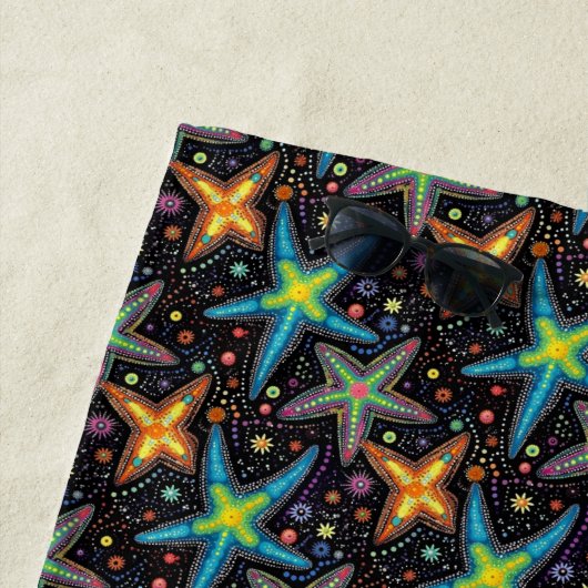 明るいモダン黒いヒトデ模様 ビーチタオル (インサイチュ)