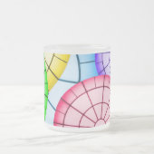 明るい円とカラフル抽象芸術円のパターン フロストグラスマグカップ (中央)