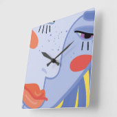 明るい口紅の女の顔。 スクエア壁時計 (傾斜)