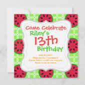 明るい夏のピクニック用スイカを緑の広場に 招待状 (正面)