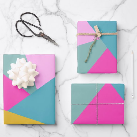 明るい幾何学的日が差すことシェイプ熱いピンク黄色 ラッピングペーパーシート (正面)