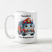 明るい日に明るい漫画の消防士トラック コーヒーマグカップ (左)