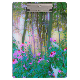 明るい日の出と私の庭のピンクの円錐飾り クリップボード