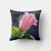 明るい日光の中のハイビスカス クッション (裏面)