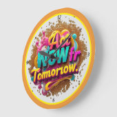 明るい未来の鍵を開く ラージ壁時計 (傾斜)