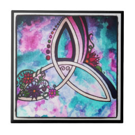 明るい水の色ケルトのトリケトラ タイル