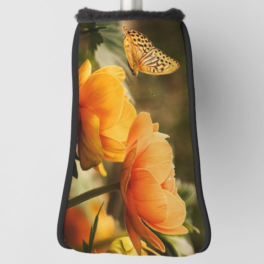 明るい深い黄色の花と蝶 ゴルフヘッドカバー (回転90)