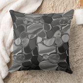 明るい灰色と暗い丸い形状。 クッション (ブランケット)