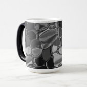明るい灰色と暗い丸い形状。 モーフィングマグカップ (正面左)