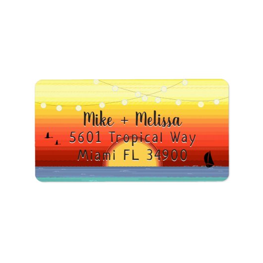 明るい熱帯の夕日とストリングライト ラベル (正面)