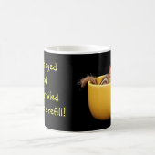 明るい目をした、薮が多い後につかれたシマリス コーヒーマグカップ (中央)