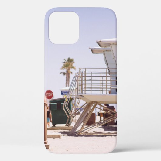 明るい空の下の監視員の家 Case-Mate iPhoneケース (裏面)