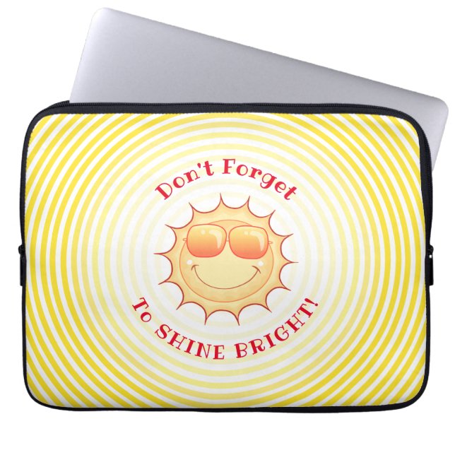 明るい笑顔の太陽 ラップトップスリーブ (正面)
