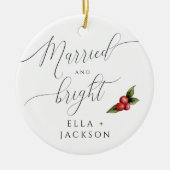 明るい結婚した初めてのクリスマスの写真 セラミックオーナメント (正面)