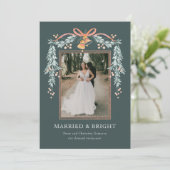 明るい結婚した新婚のクリスマスフォトカード シーズンカード (スタンド正面)