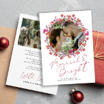 明るい結婚した新婚の写真クリスマス サンキューカード<br><div class="desc">ミニマシンプルリストの赤と明るい手の文字のスクリプト結婚のクリスマスの休日のサンキューカードは、2枚の写真を含むシックな神聖なベリ結婚ーリース、プリプリントされたメッセージと署名の両側に。</div>
