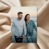 明るい結婚した新婚クリスマスビーチ写真 シーズンカード