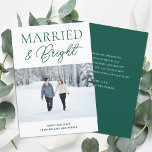 明るい結婚した緑のスクリプモダント写真クリスマス シーズンカード<br><div class="desc">明るい結婚した緑のスクリプト写真モダンクリスマスホリデーカード。カスタマイズ可能パーソナライズされたで休日の挨拶を友達、同僚や家族にシンプル送信するモダン、シックで写真のデザインのフェスティバルエレガント、自然なミニマリストのスタイルカード！書道の下に表示されるメッセージはカスタムタイポグラフィに表示さモダンれる。</div>