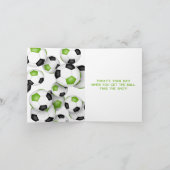 明るい緑のサッカーボールキッズハッピーバースデー カード (内部)