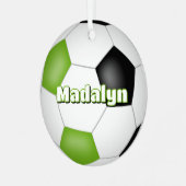 明るい緑色のブラックキープササッカーアスリート メタルオーナメント (正面左)