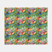 明るい色のパロットと熱帯花 フリースブランケット (正面(横))