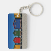 明るい色のビーチ小屋 キーホルダー (裏面)