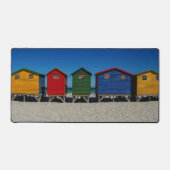 明るい色のビーチ小屋 デスクマット (正面)