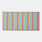 明るい色のレインボーバレンタインハート デスクマット (正面)