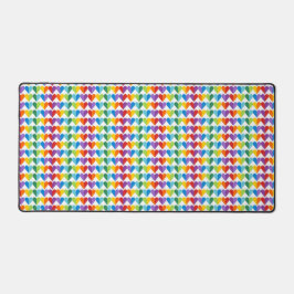 明るい色のレインボーバレンタインハート デスクマット