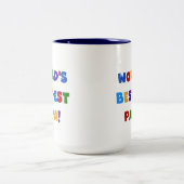 明るい色の世界で最も最高のなパパのTシャツおよびギフト ツートーンマグカップ (中央)