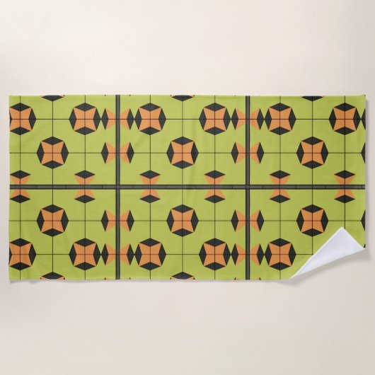 明るい色の幾何学的なタイルパターン ビーチタオル (正面)