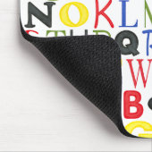 明るい色の手紙Megan Meagher マウスパッド (コーナー)