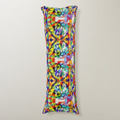 明るい色の猫の顔 – カタツムジーのモザイクパターン ボディピロー (正面縦)