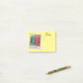 明るい色の電話ボックスの列 ポストイット (デスク上)