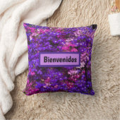 明るい花が外に出る クッション (ブランケット)