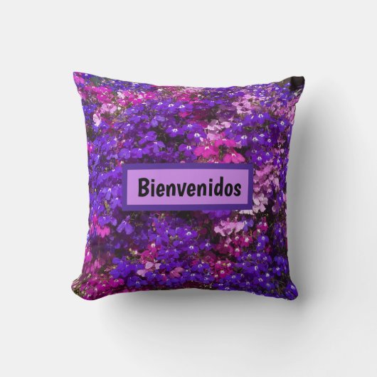 明るい花が外に出る クッション (正面)