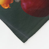 明るい花に止まったハチドリ フリースブランケット (角)