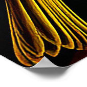 明るい花の間に漂う黄色い鳥 ポスター (角)