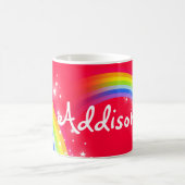 明るい虹の赤い一流のマグをからかいます コーヒーマグカップ (中央)