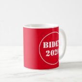 明るい赤と白のバイデン 2020 コーヒーマグカップ (正面右)