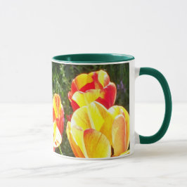 明るい赤と黄色のチューリップの写真 マグカップ