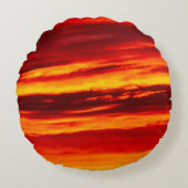 明るい赤の夕日 ラウンドクッション (正面)