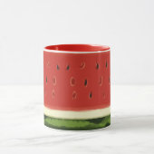 明るい赤の水の色スイカのマグカップ マグカップ (中央)