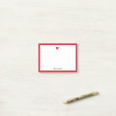 明るい赤の鳥と縁ど白と名前 ポストイット (デスク上)