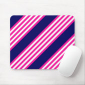 明るい赤紫色と白ストライプい5色の青 マウスパッド (マウス)
