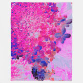 明るい赤紫色エレガントとダークブルーライムライトアジサイ フリースブランケット (正面)