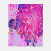 明るい赤紫色エレガントとダークブルーライムライトアジサイ フリースブランケット (正面)