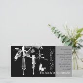 明るい赤紫色カスタム悔やみや弔慰サンキューフォトカード サンキューカード (スタンド正面)