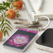 明るい赤紫色バラ キーホルダー (正面右)