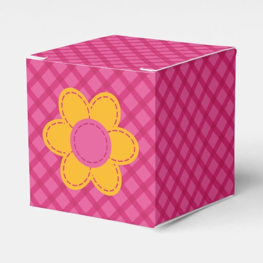 明るい赤紫色ピンクの格子柄の花かわいい春女の子 フェイバーボックス (正面サイド)